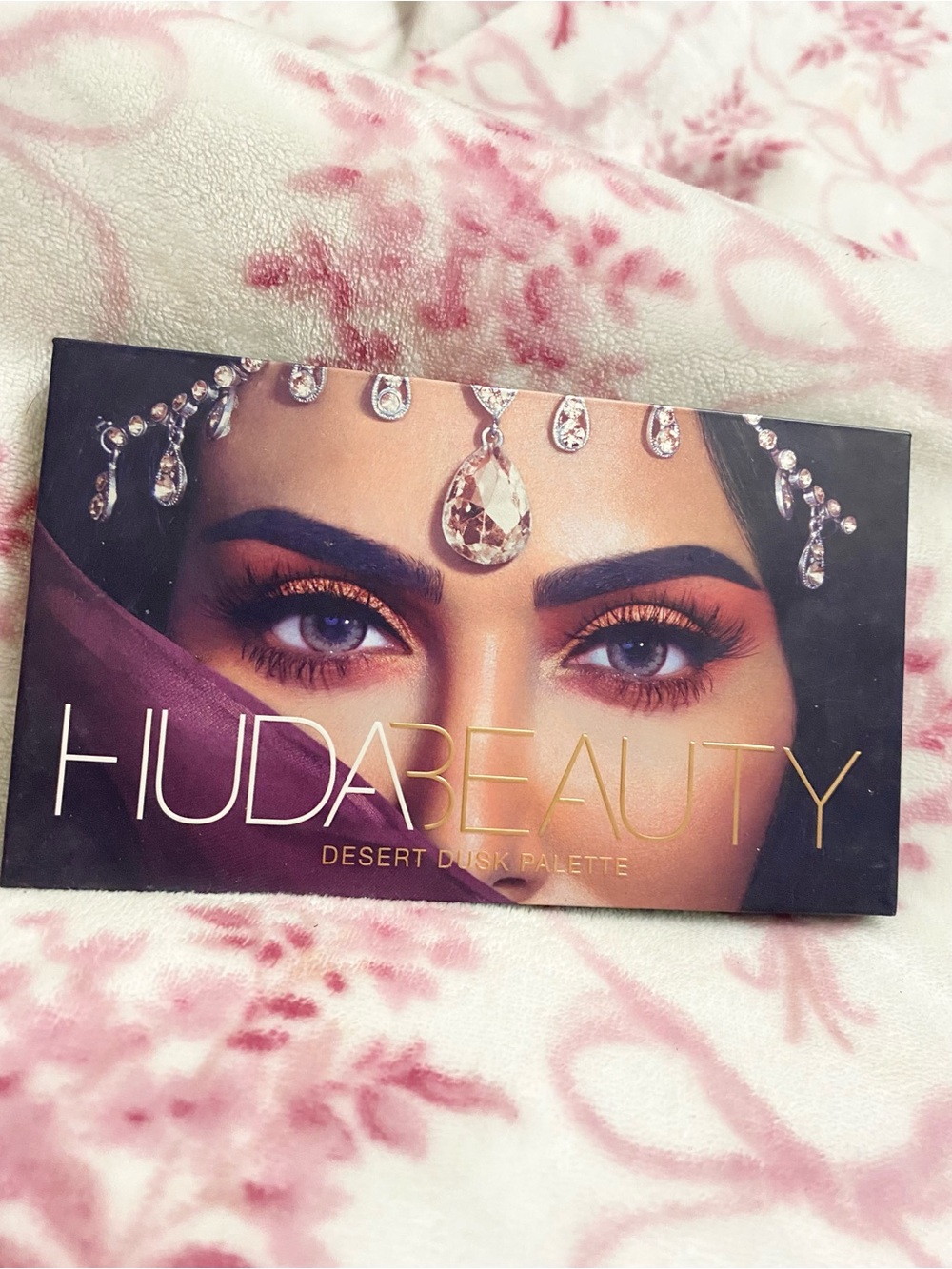 HUDA BEAUTY Desert Dusk Eyeshadow Palette